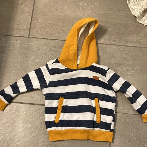 Set - Picture 7 of 10